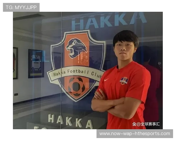 茹子楠身披北京国安训练服亮相，参与定位球技战术演练